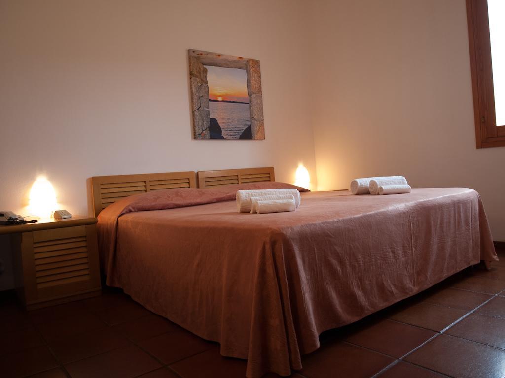 Hotel Garibaldi La Maddalena  Chambre photo