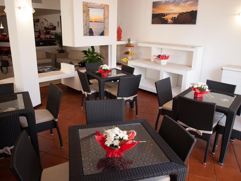 Hotel Garibaldi La Maddalena  Extérieur photo
