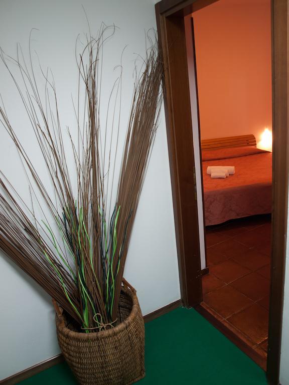 Hotel Garibaldi La Maddalena  Chambre photo